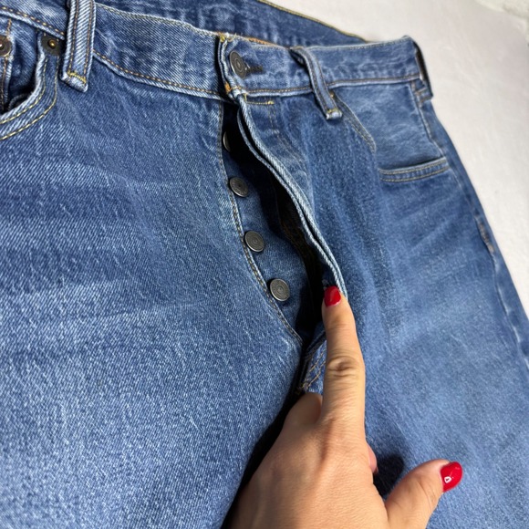 Levi Strauss Co 501 Mens Jeans Button Fly Blue Wash W34 L36 Straight Leg Denim - Picture 5 of 10